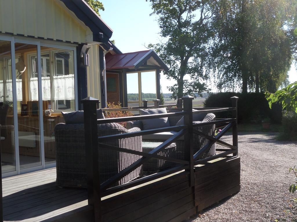 Skogis Bed & Breakfast Katrineholm Extérieur photo