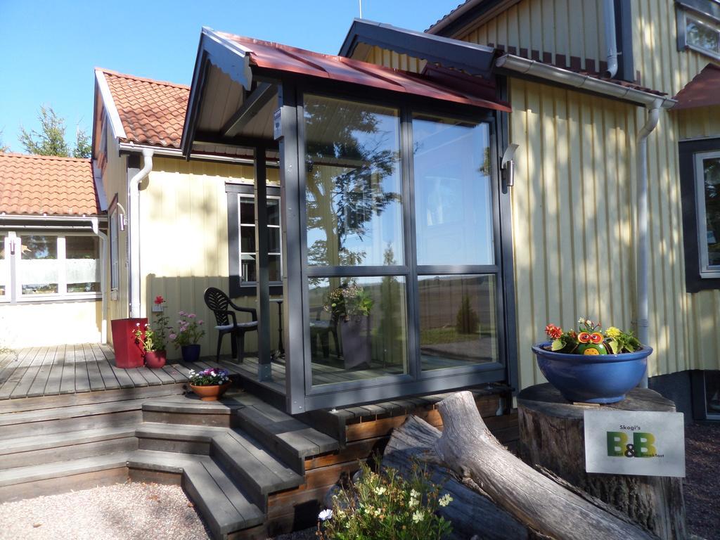 Skogis Bed & Breakfast Katrineholm Extérieur photo