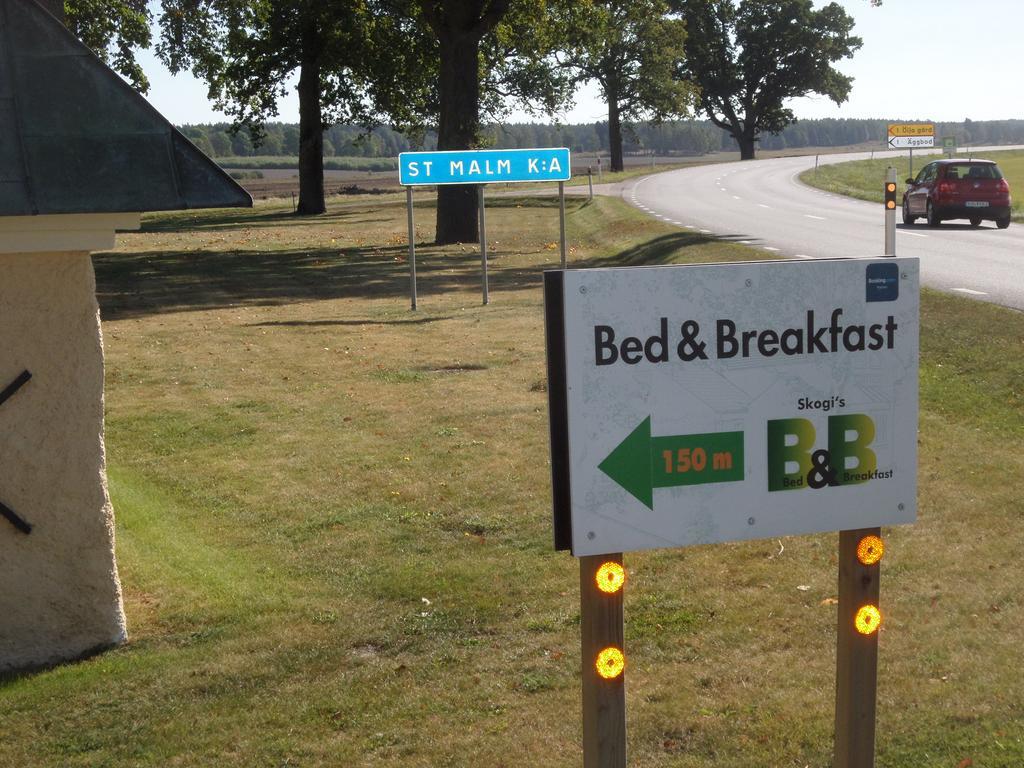 Skogis Bed & Breakfast Katrineholm Extérieur photo