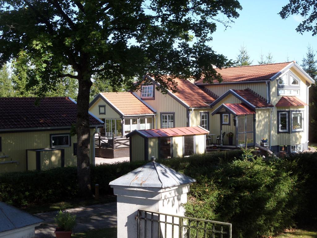 Skogis Bed & Breakfast Katrineholm Extérieur photo