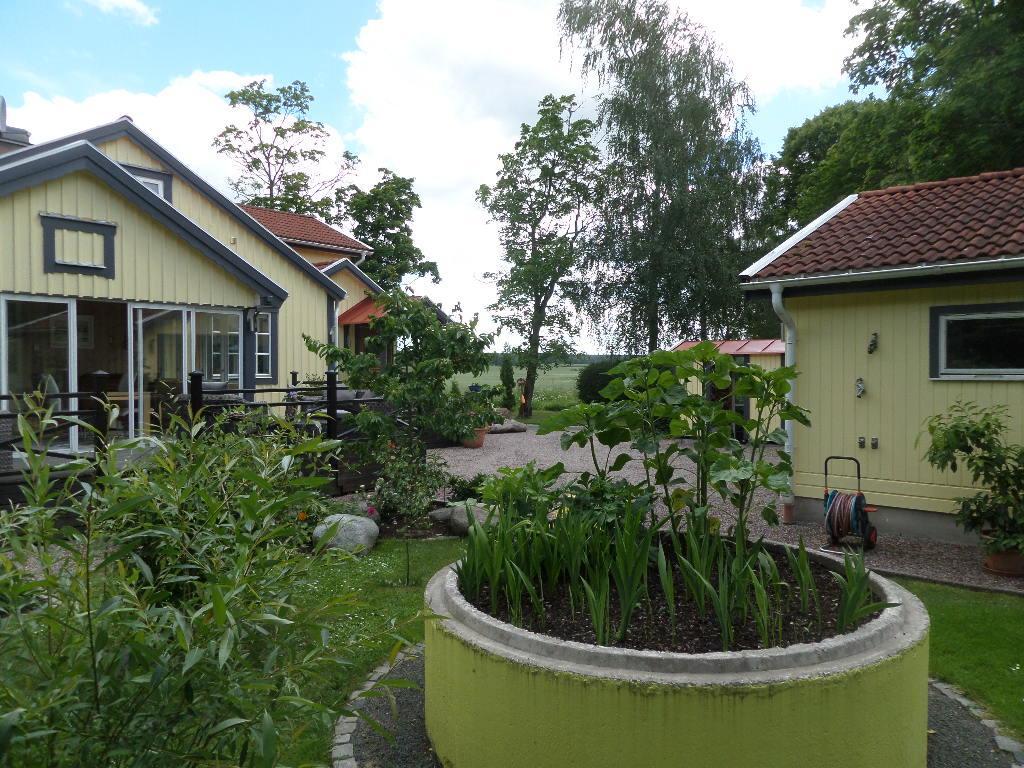 Skogis Bed & Breakfast Katrineholm Extérieur photo